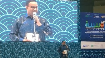 Anies Ingatakan Keadilan Sosial ke Pengusaha Air Minum