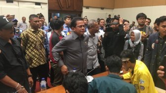 Dimediasi dengan Sekjen DPR, Mahasiswa Demo RKUHP dan UU KPK Baru Kecewa