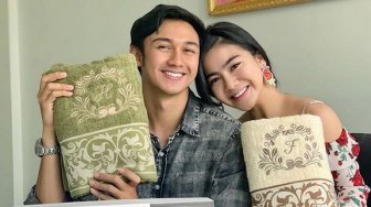 Venue Lamaran Caesar Hito dan Felicya Angelista Suguhkan Hamparan Laut