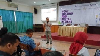 Tangkal Hoaks, AJI Gelar Workshop Hoax Busting and Digital Hygine