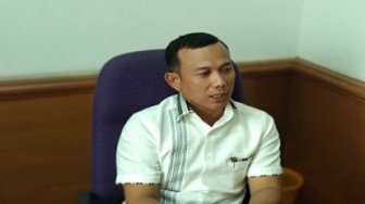 Firdaus Jalan-jalan ke Kanada, Kasir: Lupa Dia Itu Wali Kota Pekanbaru