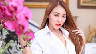 Setelah Lepas Hijab, Yessy Bintang Berniat Ganti Nama