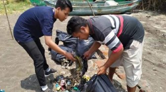 Pemkab Probolinggo Bersama LPA Gelar Bersih-bersih Sampah Plastik