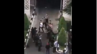 Viral Video Mencekam Mahasiswa Dikeroyok Oknum Polisi