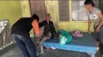 Bagikan Sembako, Pria di Situbondo Ini Mengaku Tanpa Unsur Politik