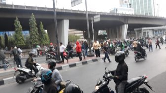 Update Aksi STM Melawan: Tetap Tegar Ditembaki Pakai Air dan Gas Air Mata