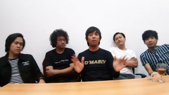 Seluruh Lagu di Album Love D'Masiv Dibuatkan Video Klip