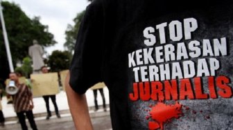 Jurnalis Alami Kekerasan Saat Aksi Mahasiswa, Polisi Didesak Usut Tuntas
