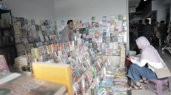 Berburu Buku di Pasar Kenari