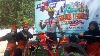 Taklukkan Jalur Tanjung Lesung, Zaenal Fanani Tercepat di Rhino MTB XCM