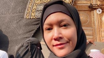 Umrah Bareng Pertama Usai Menikah, Maia Estianty Bersyukur Bersama Irwan Mussry