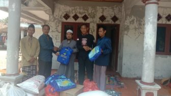 12 Kobong Ponpes Nurul Hidayah Pandeglang Terbakar