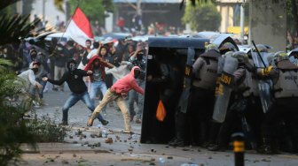 Demo 30 September di Sekitar DPR Berujung Rusuh, 519 Orang Ditangkap Polisi