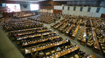 Suasana Sidang Paripurna DPR Akhir Masa Jabatan Periode 2014-2019 di Kompleks Parlemen, Senayan, Jakarta, Senin (30/9). [Suara.com/Arya Manggala]