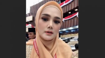 Girangnya Mulan Jameela Dilantik Jadi Anggota DPR