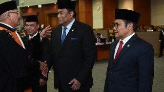 Banyak Diprotes, DPR harus Komitmen pada Kepentingan Bangsa