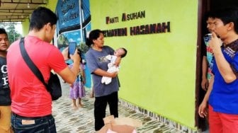 Geger Bayi Tergeletak di Bawah Buldozer, Sempat Bikin Anak Panti Merinding