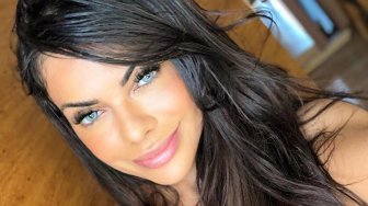 Punya Bokong Indah, Suzy Cortez Jadi Juara Miss BumBum Lagi