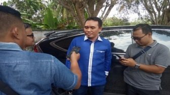 Istri Amril Mukminin Daftar ke PAN Ikut Pilkada 2020