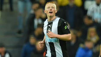 Gaji Super Pas-pasan, Gelandang Newcastle Tetap Nyumbang Perangi Corona