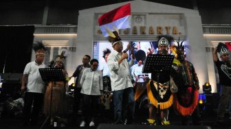 Nyanyi Bareng Warga Papua, Menteri Jokowi Dicibir Tokoh Papua