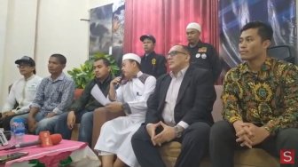 LIVE STREAMING: PA 212 Angkat Bicara Soal Penangkapan Bernard Abdul Jabbar