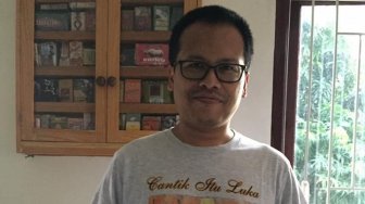 Apakah Karya Eka Kurniawan Bisa Dikatakan sebagai Sastra Kanon?