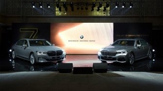 BMW Lengkapi Seri 7 dengan Dua Produk Baru