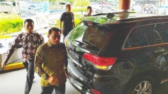 Moeldoko dan Menhub Budi Karya Jenguk Wiranto di RSPAD