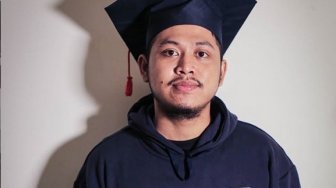 Reaksi Tretan Muslim Lihat Coki Pardede Diborgol Pakai Baju Tahanan