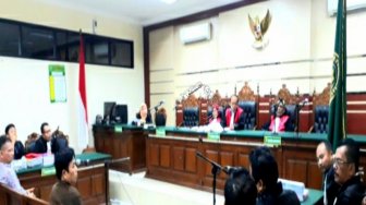 Babak Baru, Mantan Direktur PDAM Maja Tirta Mojokerto Di Tuntut 7 Tahun