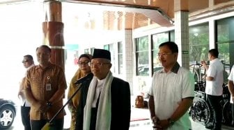 Ma'ruf Amin Jenguk Wiranto di RSPAD Gatot Soebroto