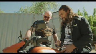 Jajal Motor Listrik Harley-Davidson, Jason Momoa: Cepet Banget!