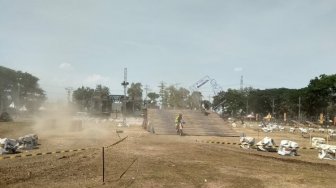 Pemberi Izin Kegiatan Game Cross di Stadion Warujayeng, Diduga Ada Main