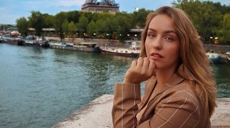 Jadi Model Curvy, Sepupu Gigi Hadid Bagikan Unggahan Body Positivy