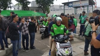 Cegah Ojol Ngetem, Transit Plaza Stasiun MRT Lebak Bulus Diresmikan