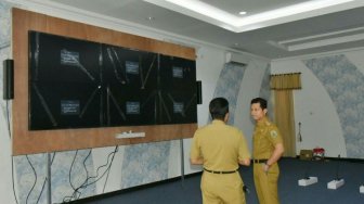 Bupati Trenggalek Relakan Ruang Kerjanya Untuk Smart Center