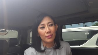 Tidak Tulus, Dewi Sanca Terpaksa Berdamai dengan Irma Darmawangsa Saat Live