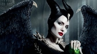 Disney&#039;s Maleficent: Mistress of Evil, Pertarungan Antara Dendam dan Cinta