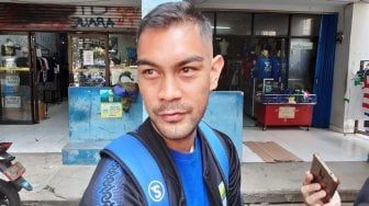 Omid Nazari Resmi Bertahan di Persib Bandung