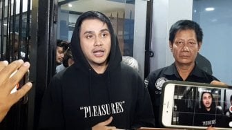 Terpopuler Artis: Vicky Nitinegoro Bebas, Billy Syahputra Kaget