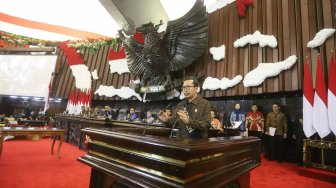 Suasana gladi kotor pelantikan Presiden dan Wakil Presiden di Kompleks Parlemen, Jakarta, Jumat [Suara.com/Arya Manggala]
