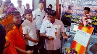 Disdukcapil Tabanan Luncurkan Layanan Delivery Service dan TTE