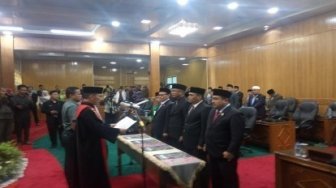 Empat Pimpinan DPRD Bengkalis Resmi Dilantik