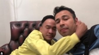 Air Mata dan Pelukan Perpisahan Ruben Onsu untuk Raffi Ahmad