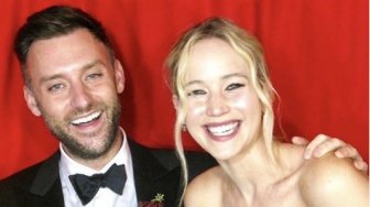 Jennifer Lawrence Bulan Madu ke Indonesia, Menginap di Resor Mewah Sumba