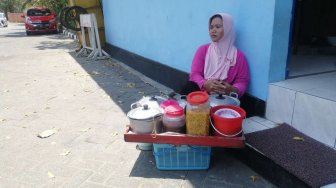 Cerita Penjual Bubur yang Sering Diborong Menteri Desa Abdul Halim