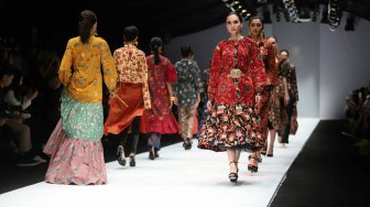 Intip Fashion Sumatra Barat di Panggung JFW 2020