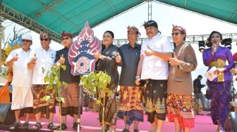 Kemenpar dan Ekonomi Kreatif Apresiasi Festival Ulun Danu Beratan