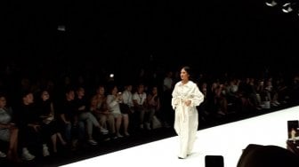 Top Berita Lifestyle: Dian Sastro Pukau JFW, Rosa Meldianti Malah Dibully